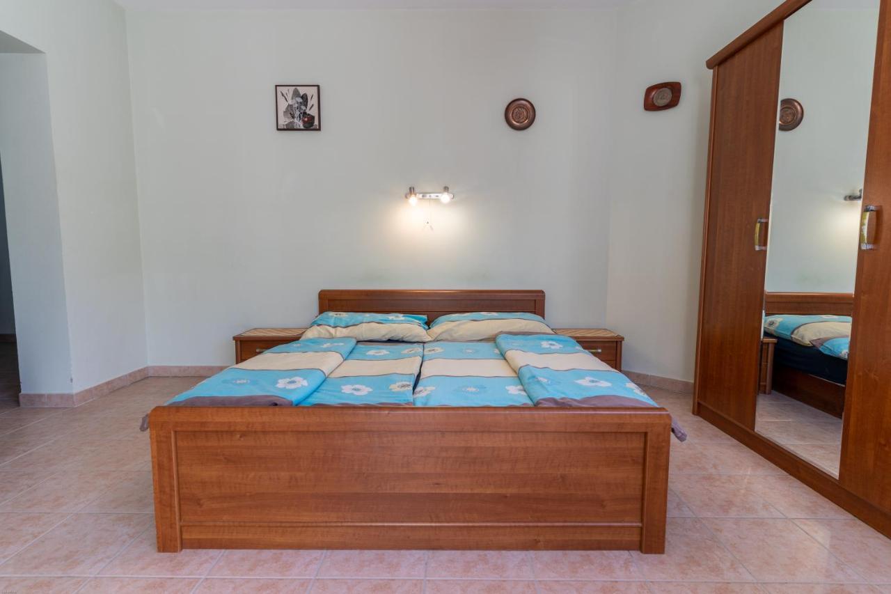 Izabella Panzio Bed and Breakfast Hajdúszoboszló Εξωτερικό φωτογραφία