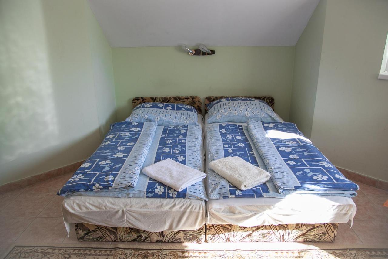 Izabella Panzio Bed and Breakfast Hajdúszoboszló Εξωτερικό φωτογραφία