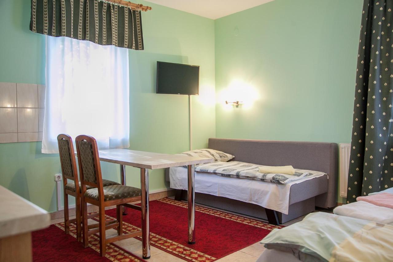Izabella Panzio Bed and Breakfast Hajdúszoboszló Εξωτερικό φωτογραφία