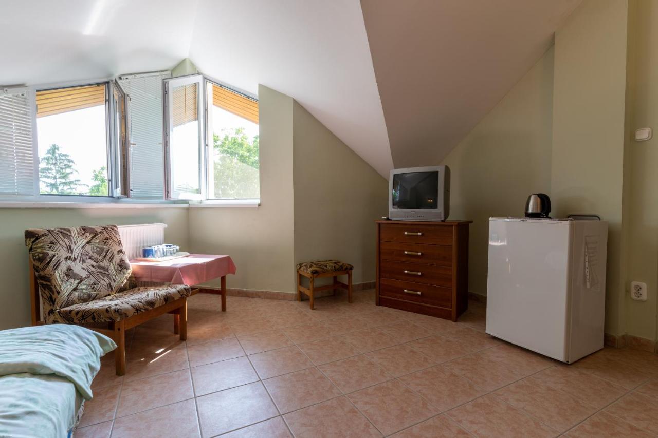 Izabella Panzio Bed and Breakfast Hajdúszoboszló Εξωτερικό φωτογραφία
