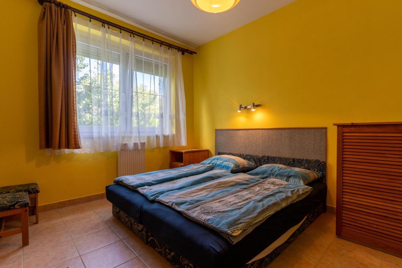 Izabella Panzio Bed and Breakfast Hajdúszoboszló Εξωτερικό φωτογραφία