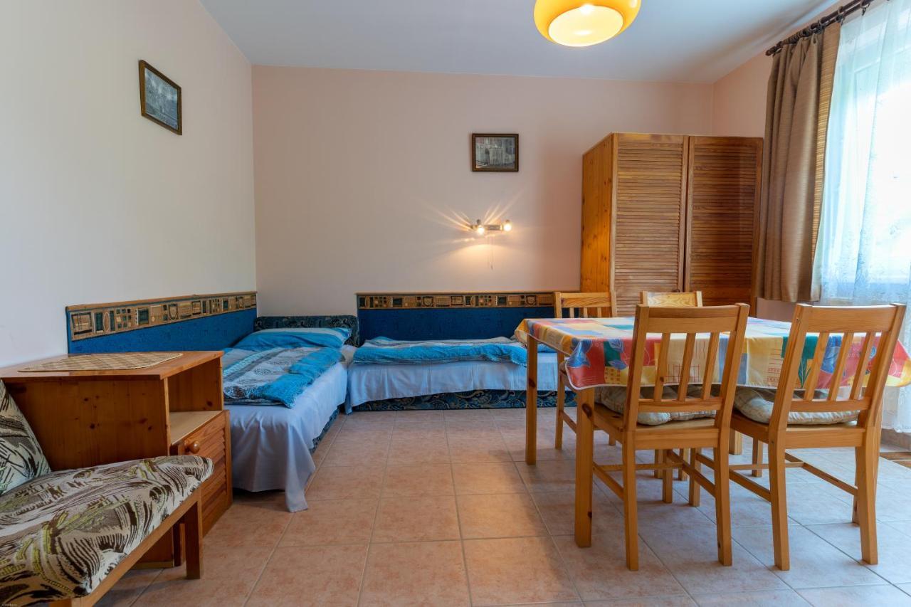 Izabella Panzio Bed and Breakfast Hajdúszoboszló Εξωτερικό φωτογραφία