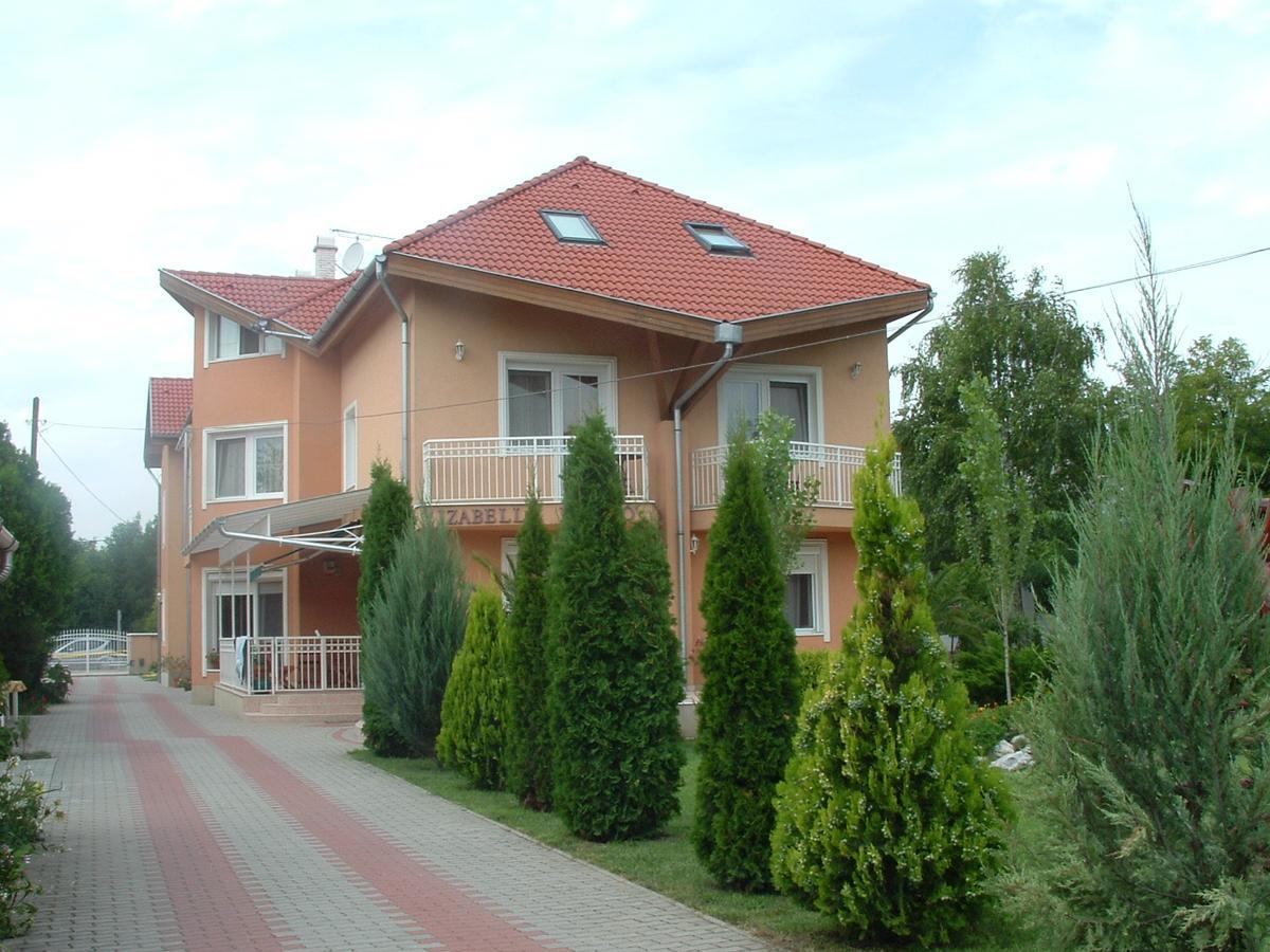 Izabella Panzio Bed and Breakfast Hajdúszoboszló Εξωτερικό φωτογραφία
