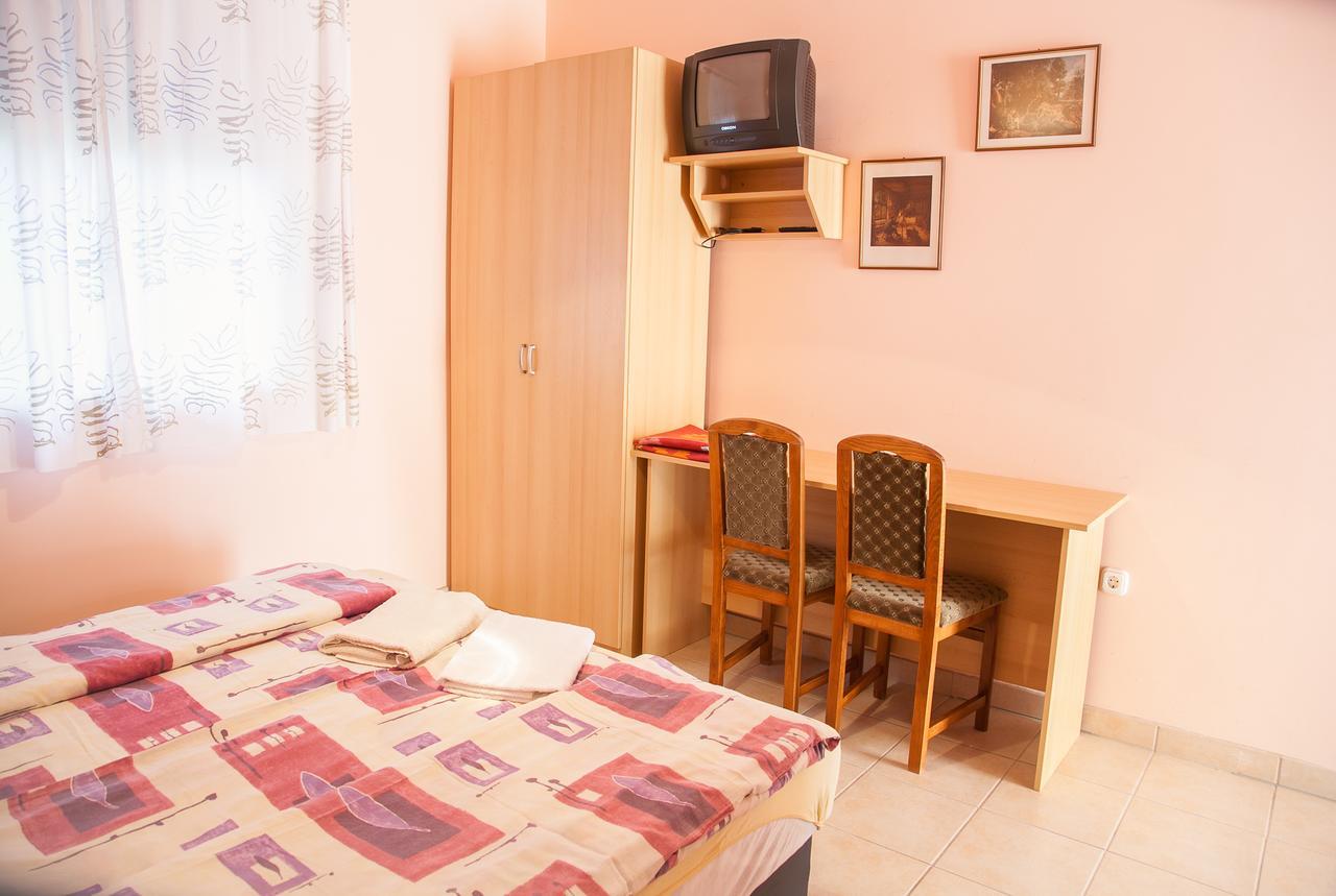 Izabella Panzio Bed and Breakfast Hajdúszoboszló Εξωτερικό φωτογραφία