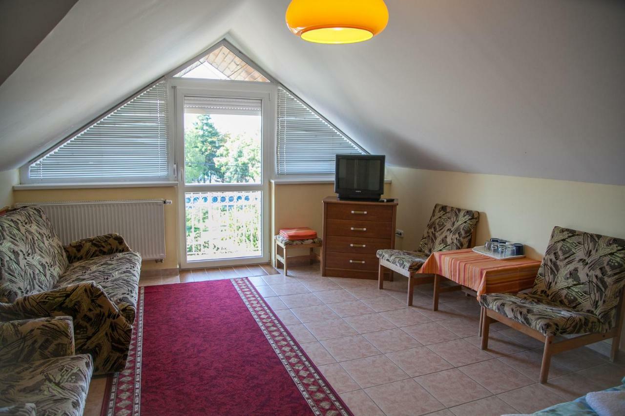 Izabella Panzio Bed and Breakfast Hajdúszoboszló Εξωτερικό φωτογραφία